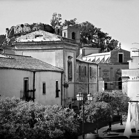 B&B Santapau Charme Living Licodia Eubea Kültér fotó